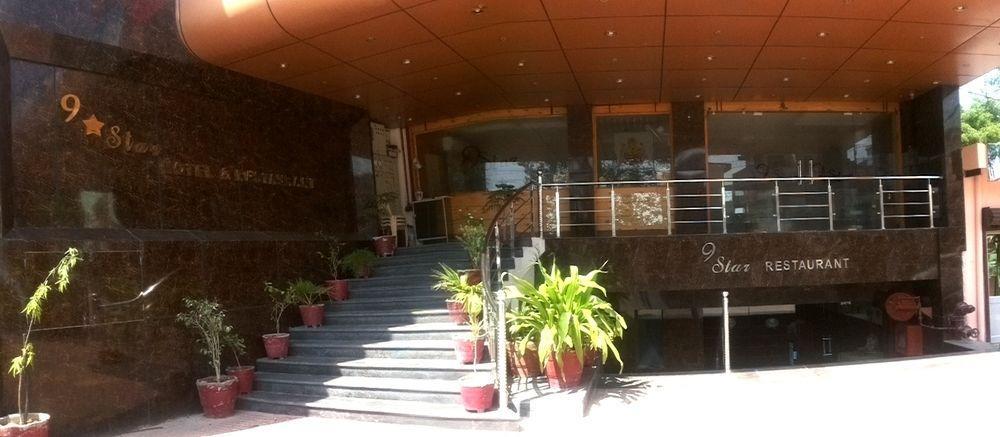 Star Hotel Agra  Bagian luar foto
