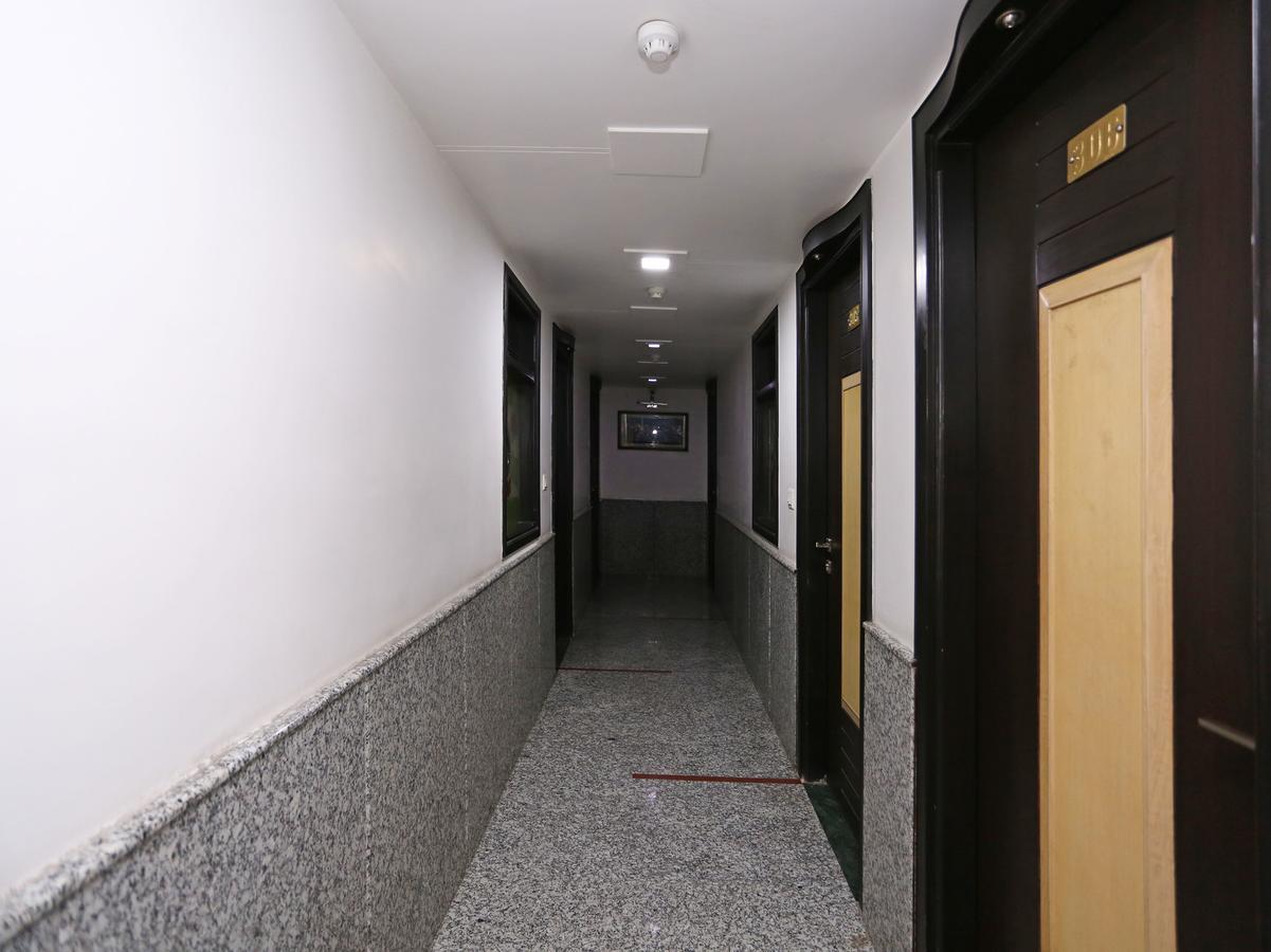 Star Hotel Agra  Bagian luar foto
